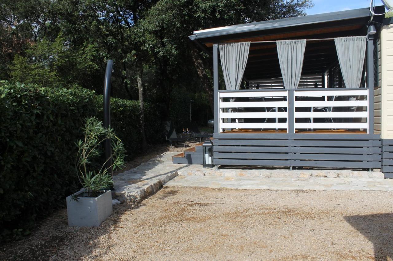 Mobile Home Cicibela 비오그라드나모루 외부 사진