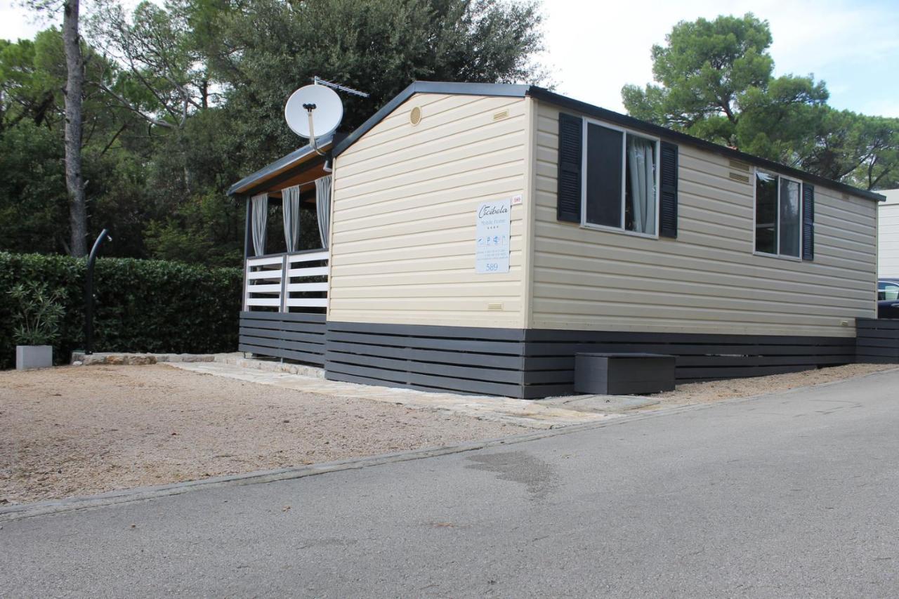 Mobile Home Cicibela 비오그라드나모루 외부 사진